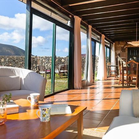 Casa "Entre Vinedos" En Masdache Βίλα Tías Εξωτερικό φωτογραφία