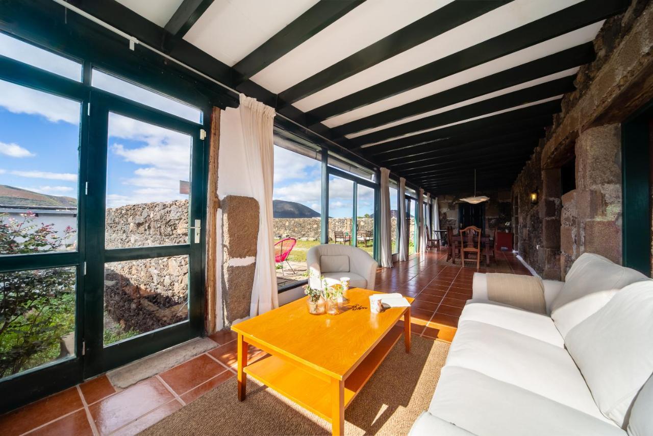 Casa "Entre Vinedos" En Masdache Βίλα Tías Εξωτερικό φωτογραφία