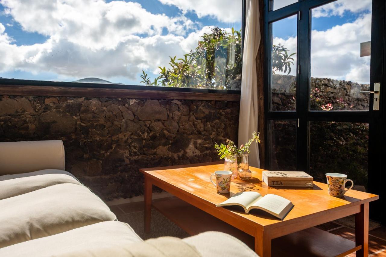 Casa "Entre Vinedos" En Masdache Βίλα Tías Εξωτερικό φωτογραφία