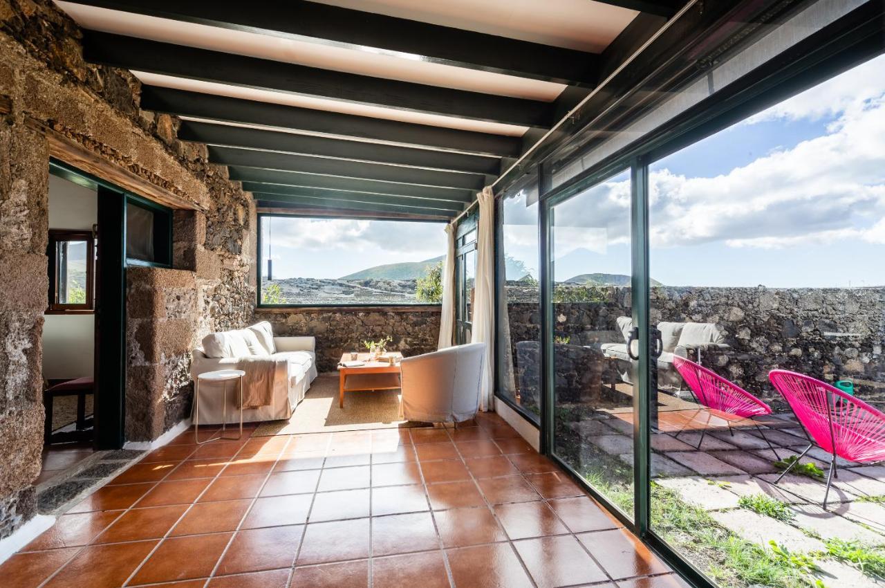 Casa "Entre Vinedos" En Masdache Βίλα Tías Εξωτερικό φωτογραφία