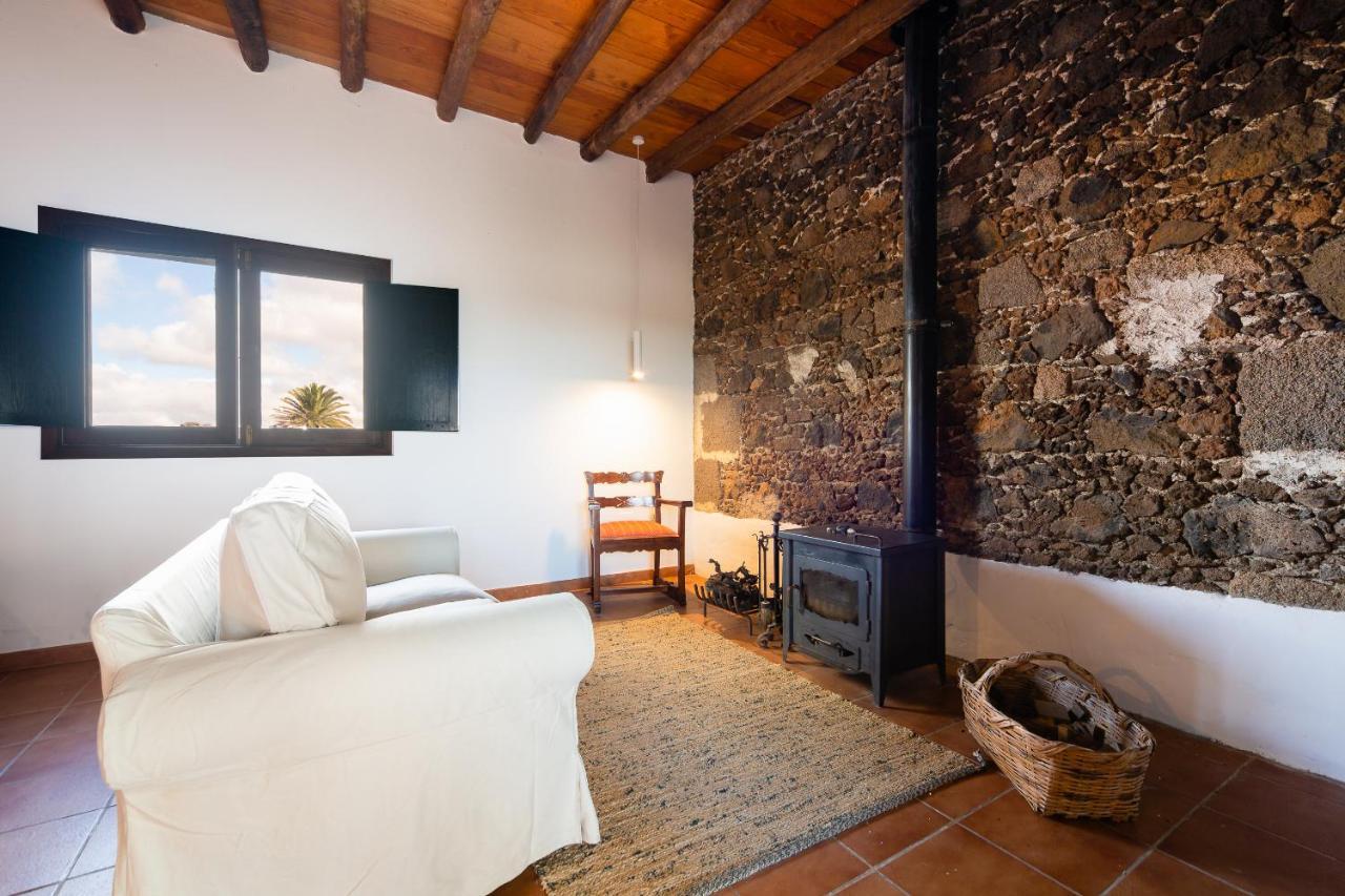 Casa "Entre Vinedos" En Masdache Βίλα Tías Εξωτερικό φωτογραφία